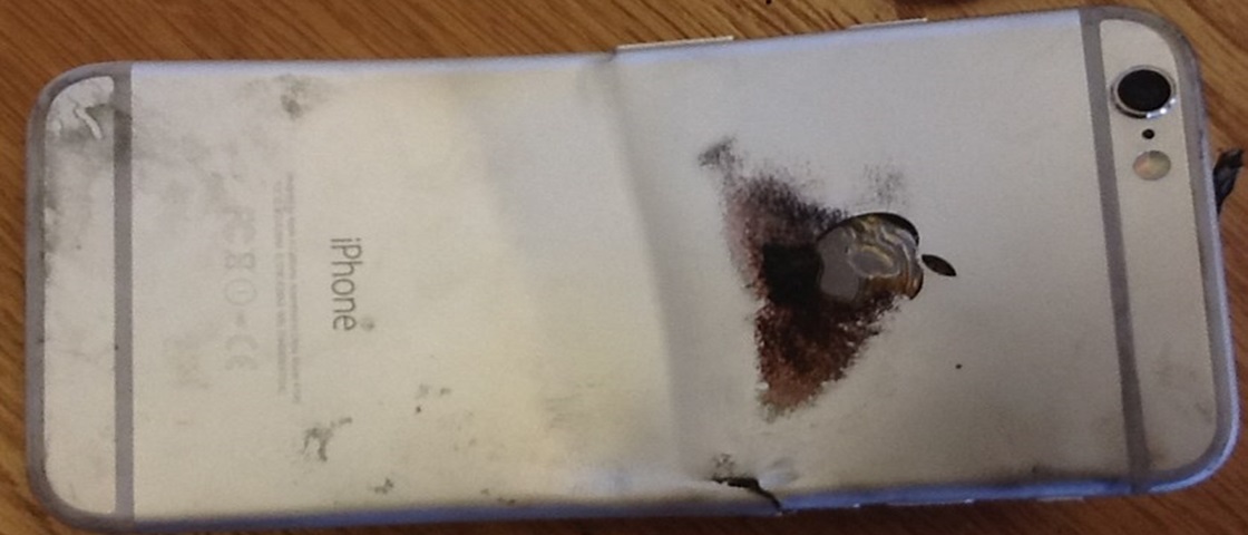 iPhone 6 dobra e causa queimadura de 2º grau na perna de emp...