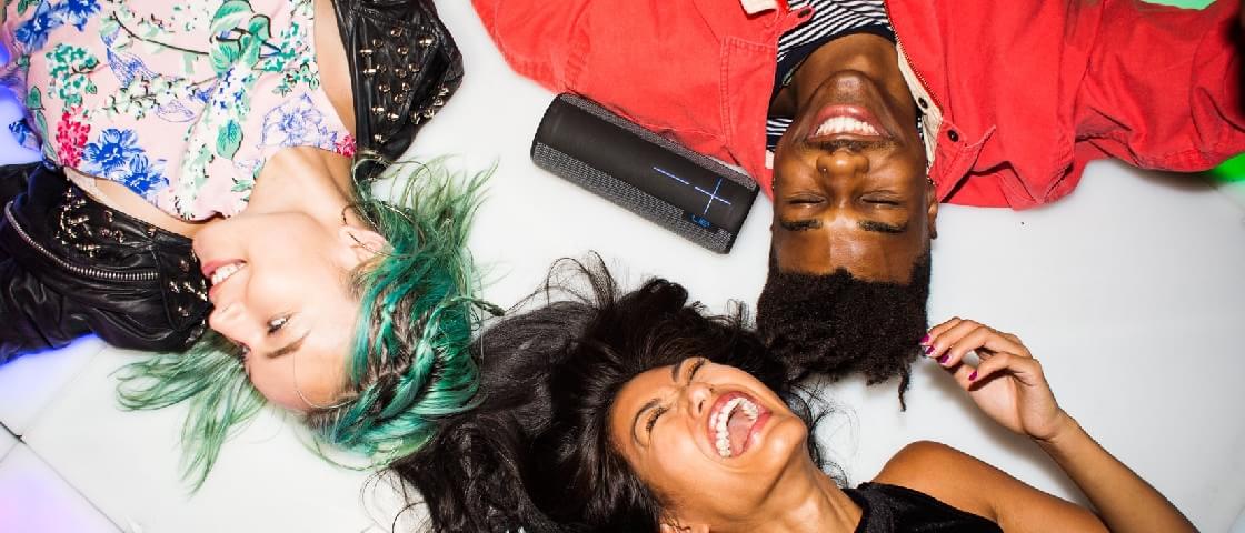MegaBoom, da Ultimate Ears, é a caixa de som Bluetooth que todos queremos! MegaBoom, da Ultimate Ears, é a caixa de som Bluetooth que todos queremos!