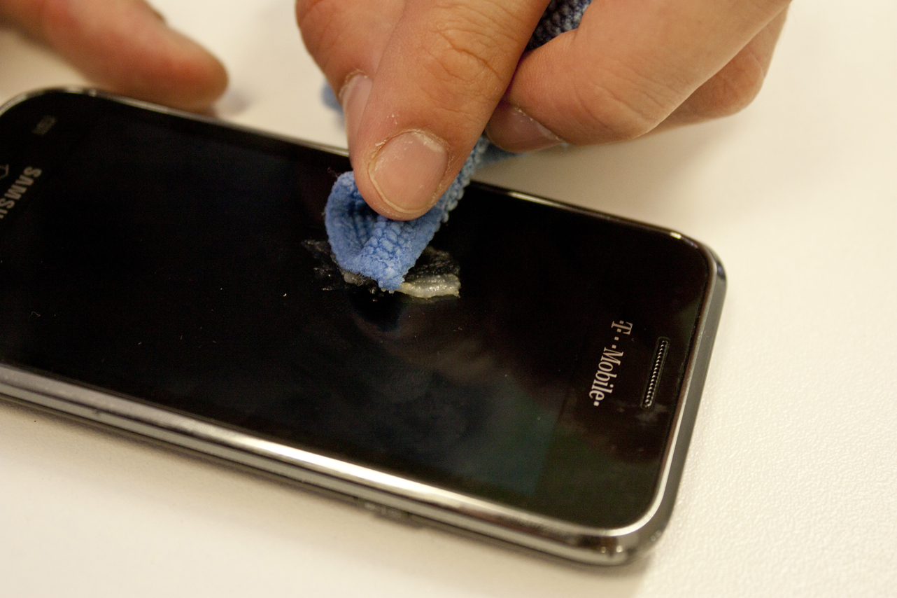 Como limpar telas touchscreen?