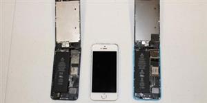 Veja como os iPhone 5S e 5C são por dentro