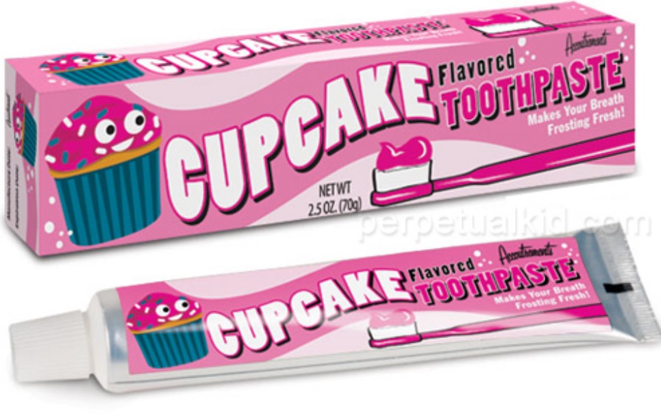 Empresa lança creme dental sabor cupcake Empresa lança creme dental sabor cupcake