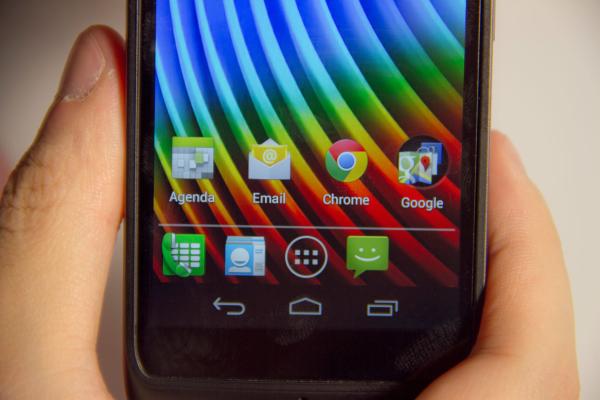Análise: Motorola RAZR D3 [vídeo]