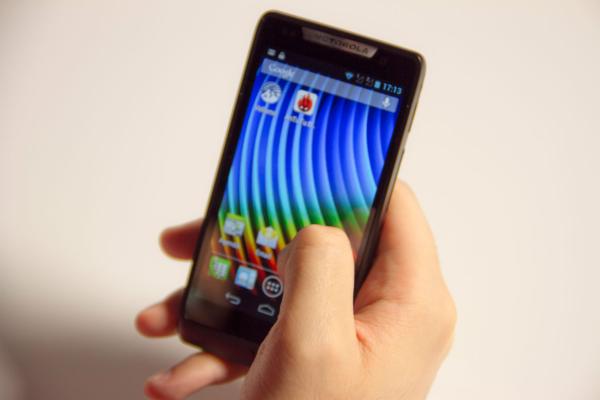 Análise: Motorola RAZR D3 [vídeo]