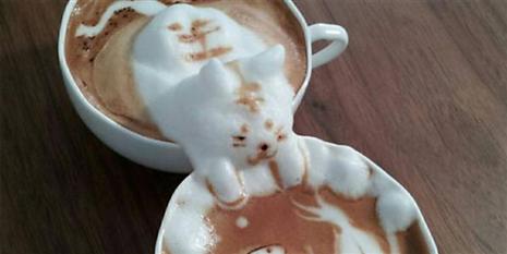 Japonês cria enfeites 3D para xícaras de café