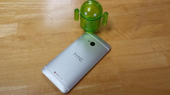 Rumor: HTC pode lançar One em versão com Android puro