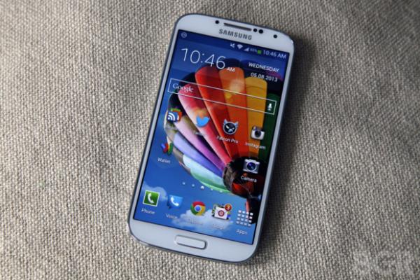 Com o Galaxy S4, Samsung supera a Apple pela primeira vez desde o iPhone 5