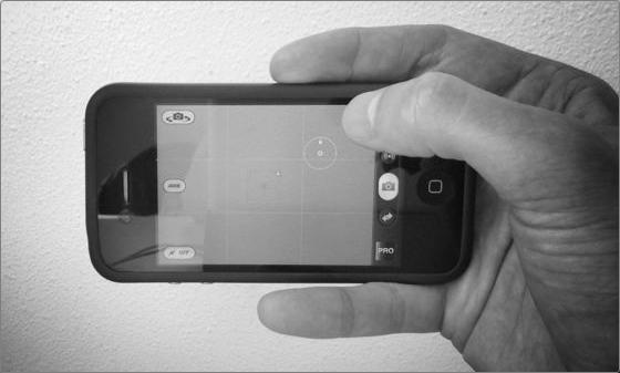 Como segurar o seu smartphone na hora de fotografar