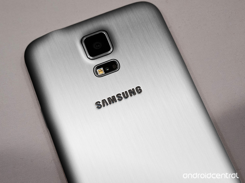 Galaxy S5 Prime, com tela QHD, e S5 Mini devem ser lançados no mês que vem