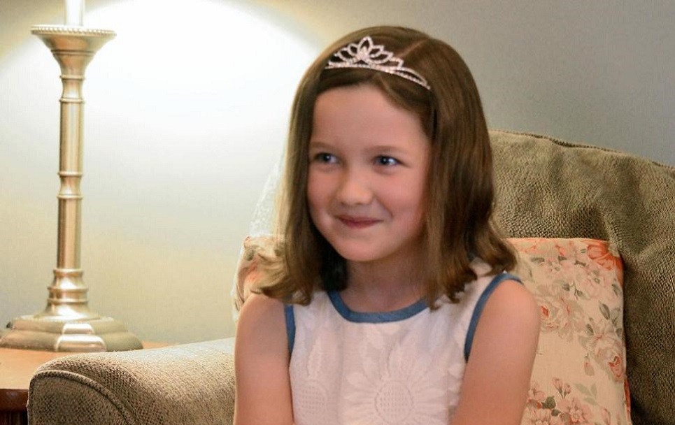 Melhor pai: homem acha terra sem dono, diz que é rei e torna filha princesa