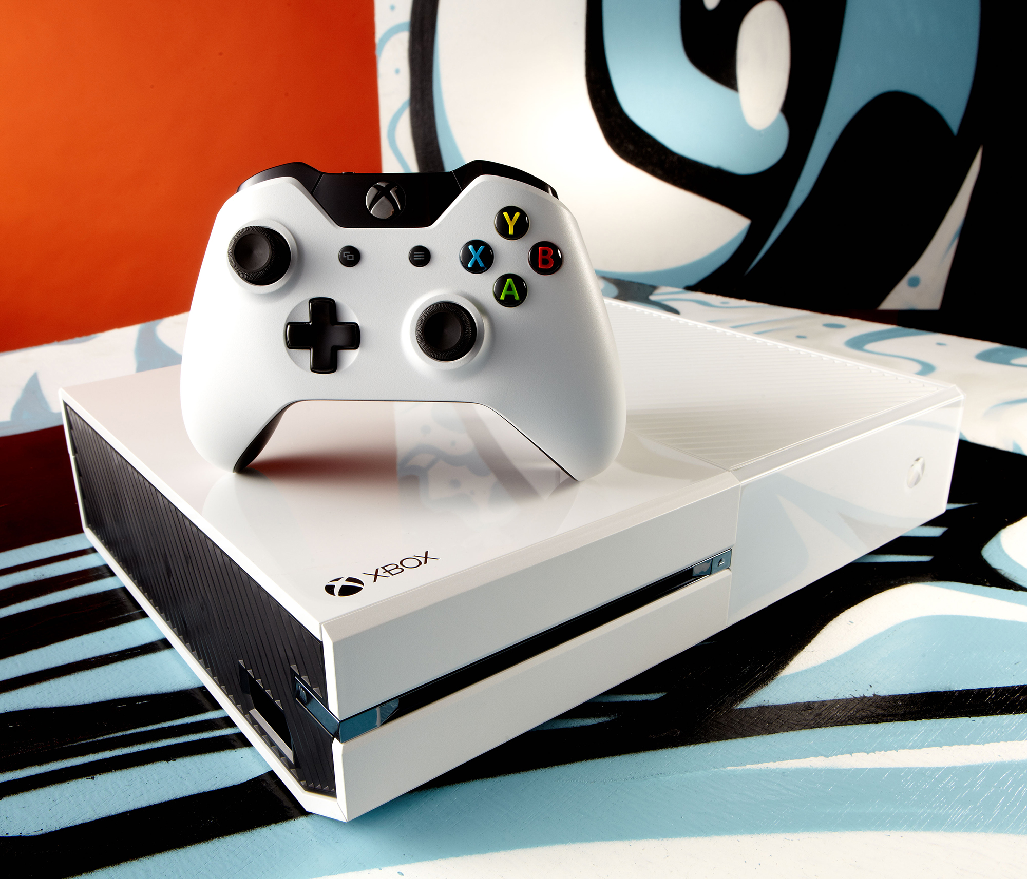 Xbox One branco Ã© finalmente anunciado como bundle de Sunset ...