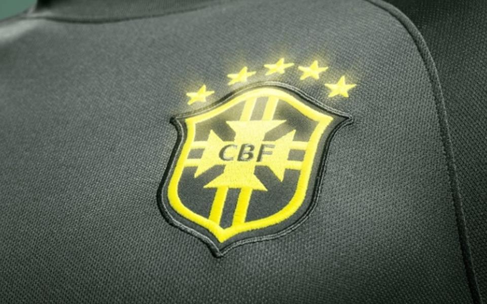Uniforme número 3 da seleção brasileira une conceitos noturnos e tropicais