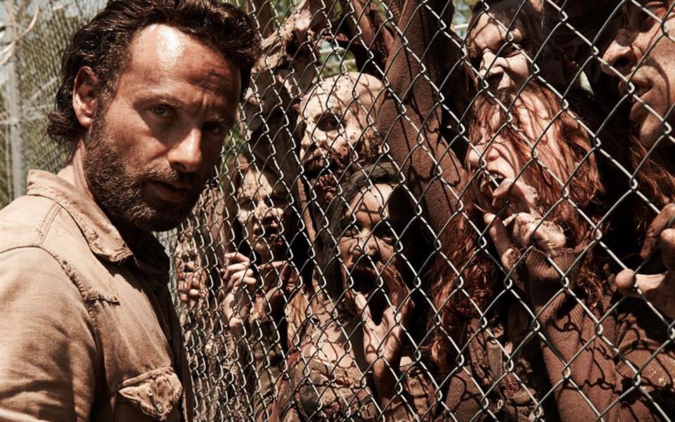 Kit de sobrevivência oficial de The Walking Dead está em pré-venda! Kit de sobrevivência oficial de The Walking Dead está em pré-venda!
