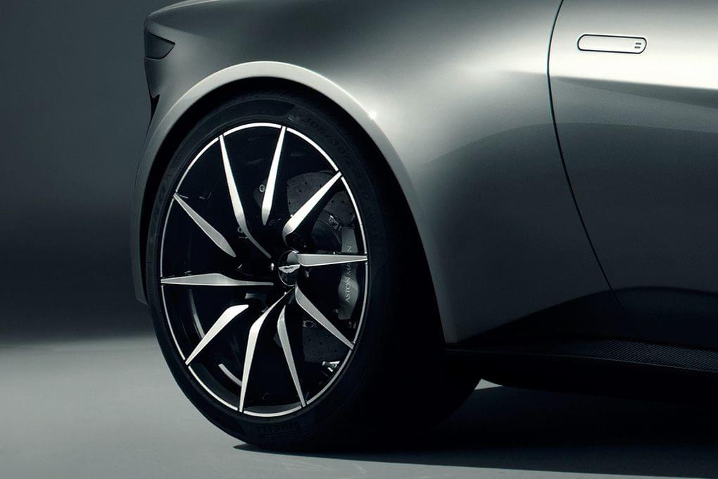Aston Martin DB10 será o novo carro de James Bond em 007: Spectre