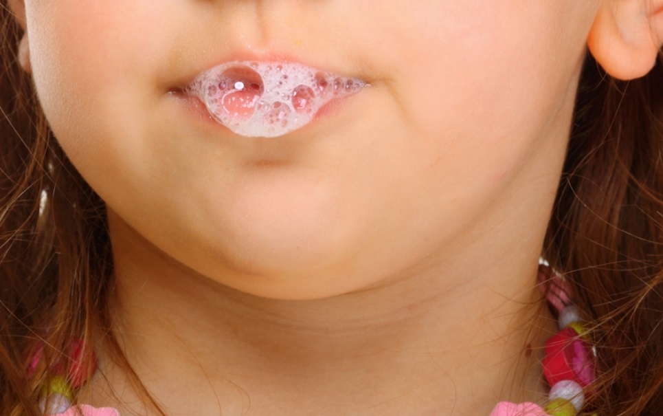 5 curiosidades sobre a saliva que você talvez desconheça