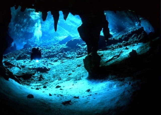 Cavernas - espalhadas pelo mundo 02085136304010