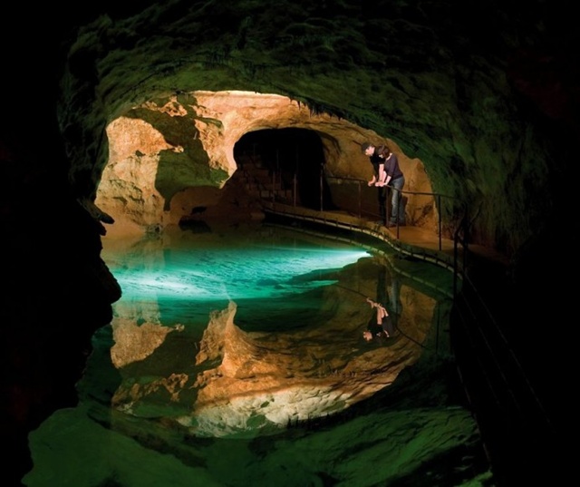 Cavernas - espalhadas pelo mundo 02085611287022