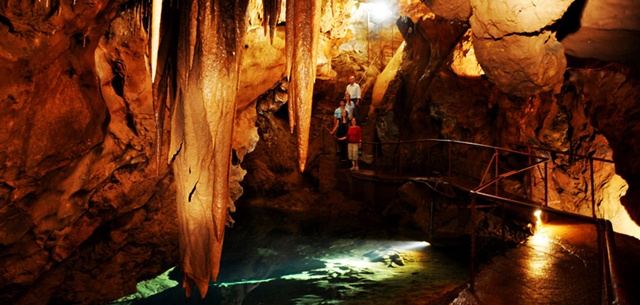 Cavernas - espalhadas pelo mundo 02085627199023