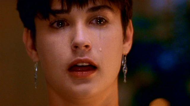 Salário de Demi Moore saltou para US$ 12,5 milhões por filme depois do sucesso de "Ghost". Salário de Demi Moore saltou para US$ 12,5 milhões por filme depois do sucesso de "Ghost".