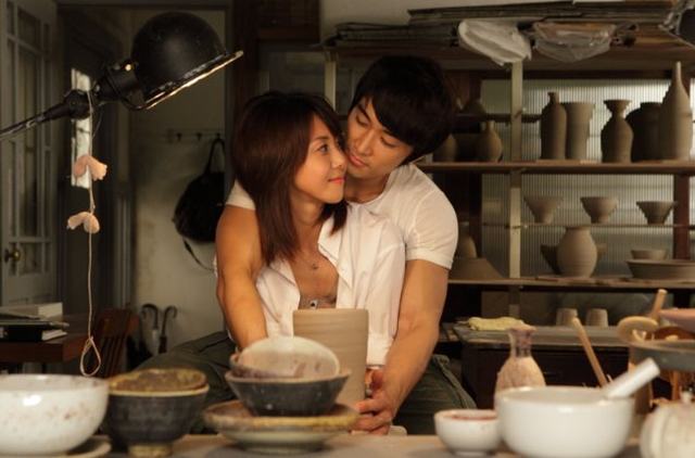 Nanako Matsushima e Seung-heon Song protagonizam a versão japonesa de "Ghost". Nanako Matsushima e Seung-heon Song protagonizam a versão japonesa de