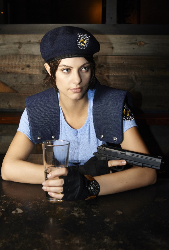 Modelo de Jill Valentine faz cosplay da personagem de Resident Evil