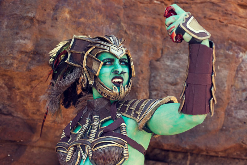 Esse cosplay fará você querer que Kotal Kahn fosse uma mulher em MK X