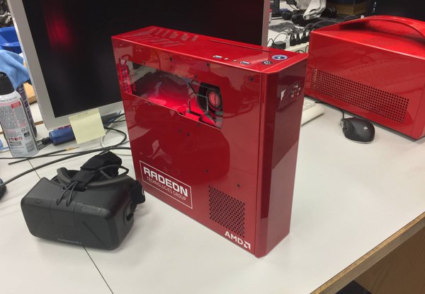 AMD tem PC pronto para Realidade Virtual e DX12 — e 7 X mais forte que PS4 AMD tem PC pronto para Realidade Virtual e DX12 — e 7 X mais forte que PS4