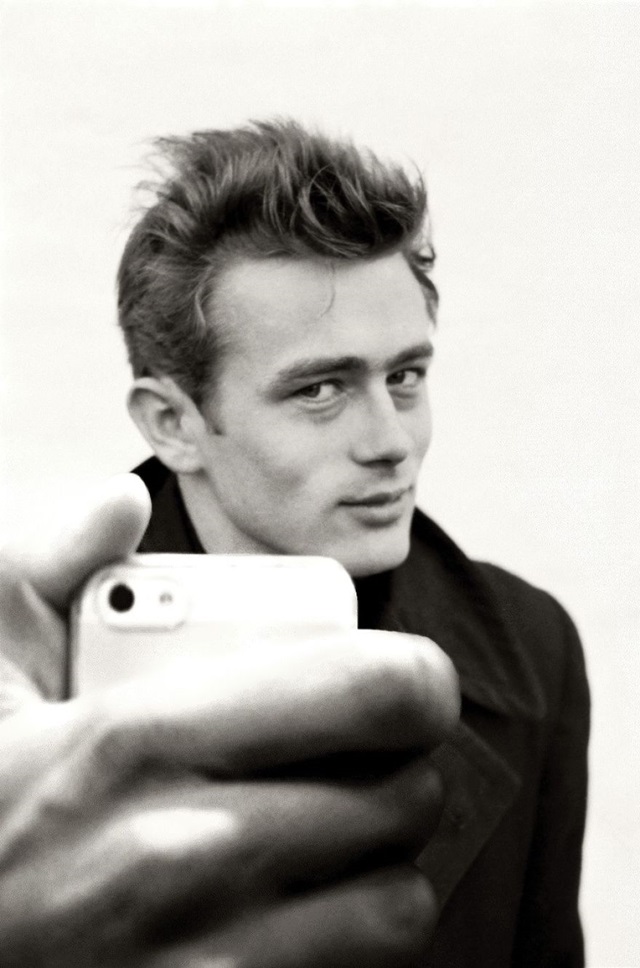 James Dean foi um astro do cinema norte-americano e um ícone da rebeldia do seu tempo. James Dean foi um astro do cinema norte-americano e um ícone da rebeldia do seu tempo.