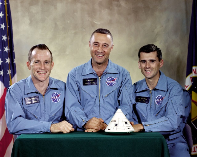 Edward H. White II, Virgil I, “Gus” Grissom e Roger B. Chaffee Edward H. White II, Virgil I, “Gus” Grissom e Roger B. Chaffee