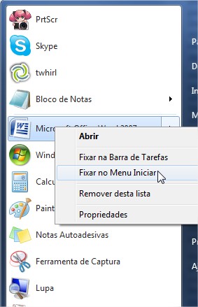 Programas fixos no Menu Iniciar ficam na parte de cima do Menu. Programas fixos no Menu Iniciar ficam na parte de cima do Menu.