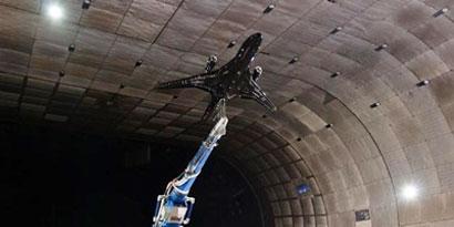 Imagem de: Aeronave conceitual decola em túnel de vento da NASA