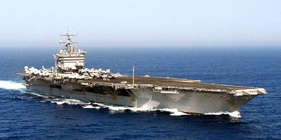 Imagem de: Primeiro porta-aviões nuclear dos EUA parte em sua última missão