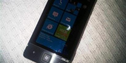 Imagem de: ASUS espera o momento certo para lançar Windows Phone