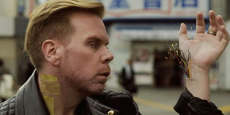 Imagem de: Conheça Chris Dancy, o homem mais conectado do mundo