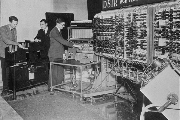 eniac computador enorme foto