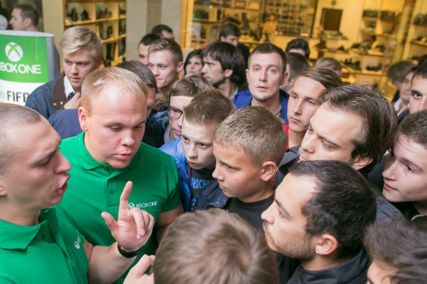 Xbox One chega na Rússia com mais de 15 mil pré-compras