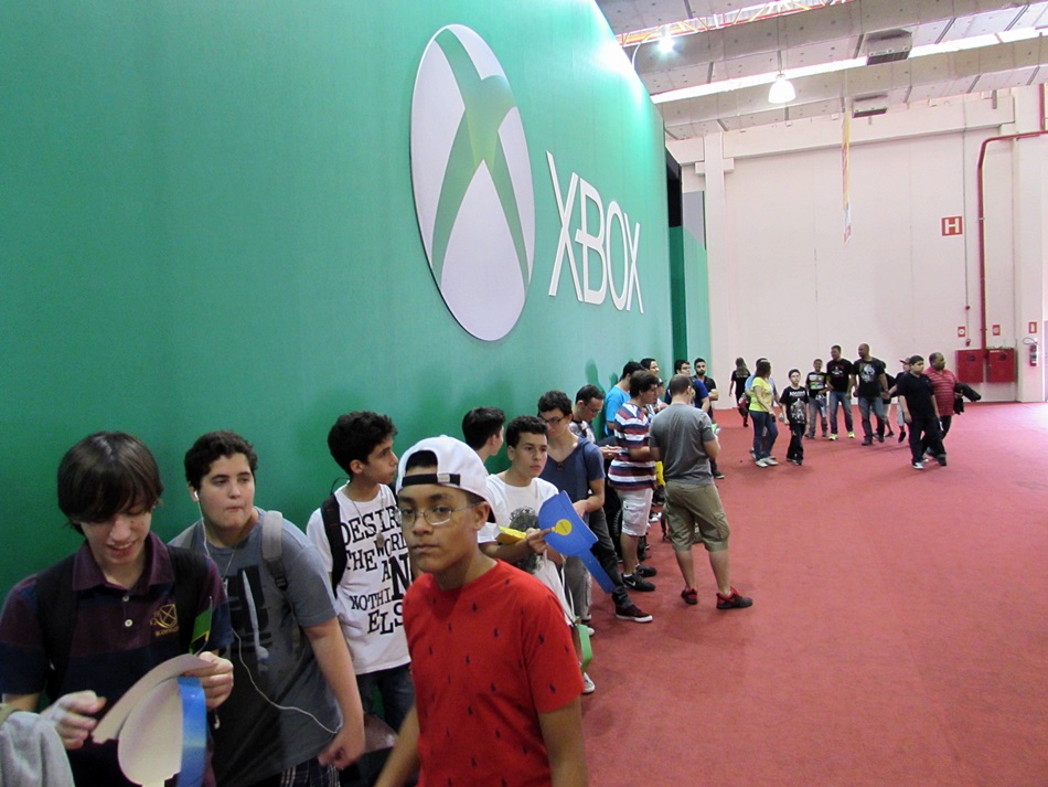 Missão BGS 2014: conquistando as filas da Microsoft e observando os fãs