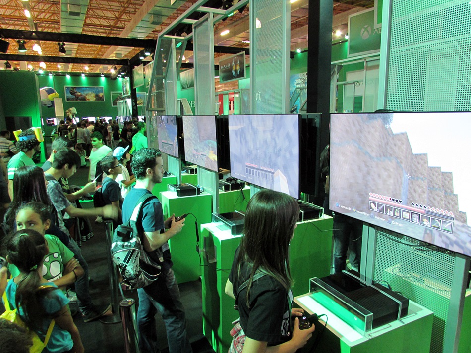 Missão BGS 2014: conquistando as filas da Microsoft e observando os fãs