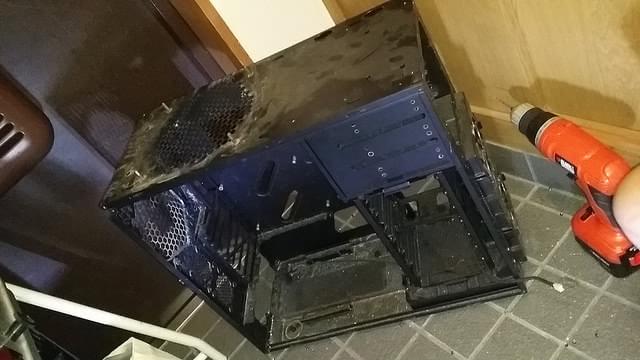 Modder desenvolve computador inspirado na Lamborghini Veneno