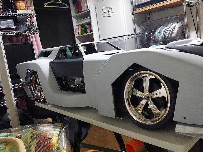Modder desenvolve computador inspirado na Lamborghini Veneno