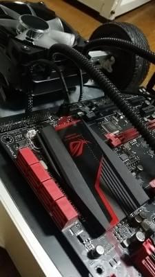 Modder desenvolve computador inspirado na Lamborghini Veneno