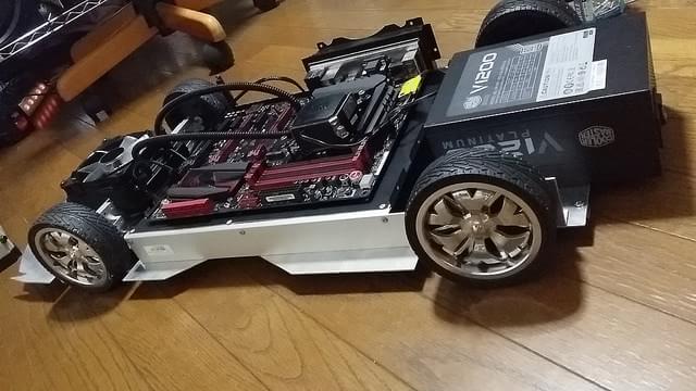 Modder desenvolve computador inspirado na Lamborghini Veneno