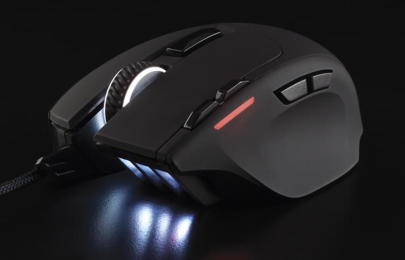 Corsair Gaming apresenta mouse Sabre RGB com 8.200 DPI
