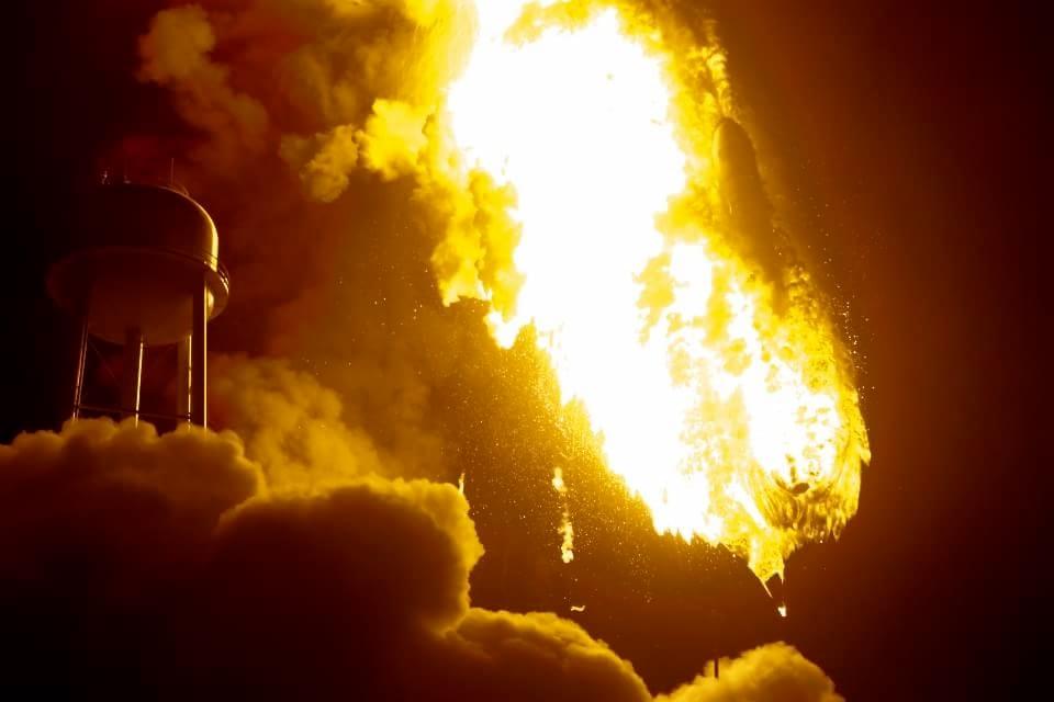 Novas Filmagens Da Explosao Do Foguete Antares Video Tecmundo