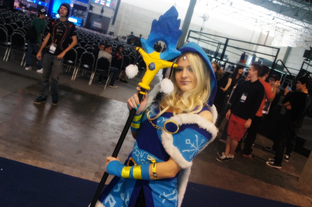 Hora da fantasia: confira as gatas e cosplayers dos primeiros dias da XMA
