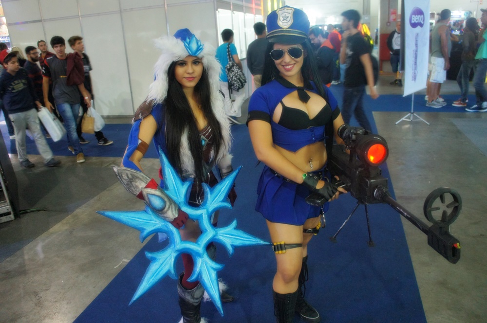 Hora da fantasia: confira as gatas e cosplayers dos primeiros dias da XMA