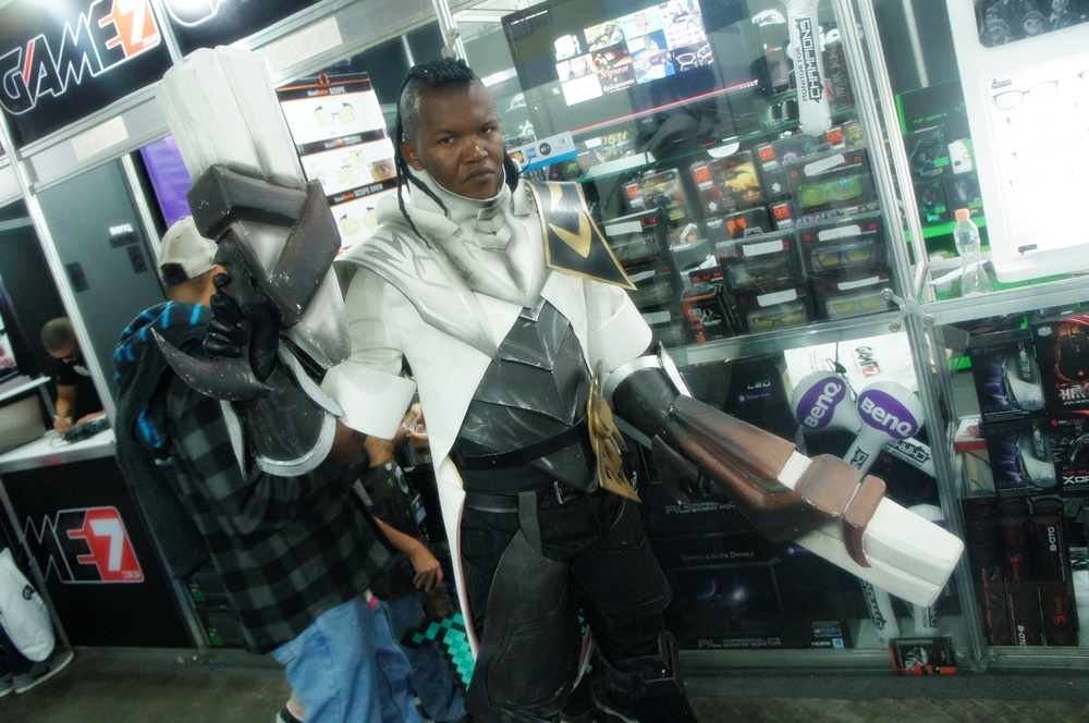 Hora da fantasia: confira as gatas e cosplayers dos primeiros dias da XMA