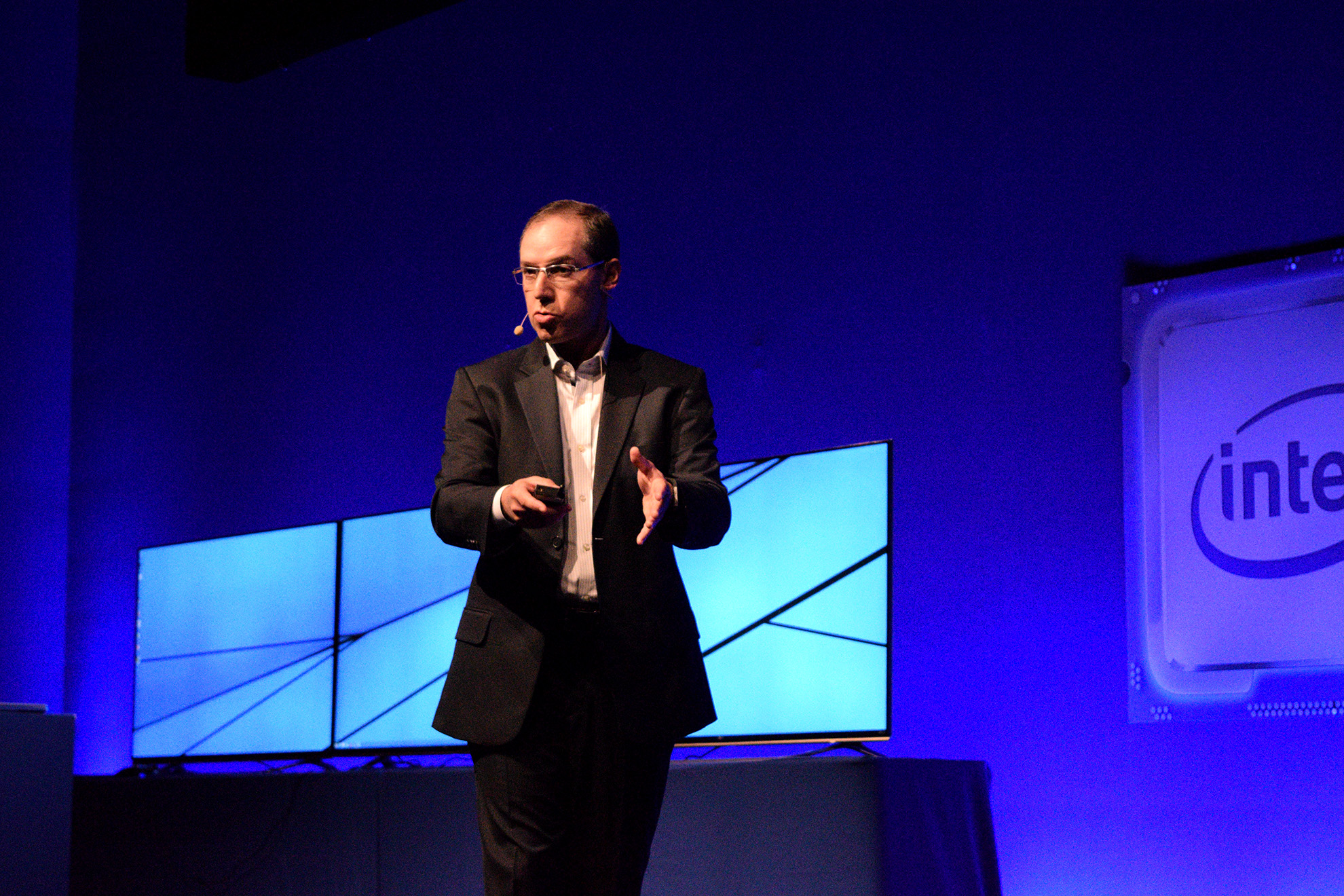 Presença e aposta no Brasil são temas de palestras na Intel Innovation Week