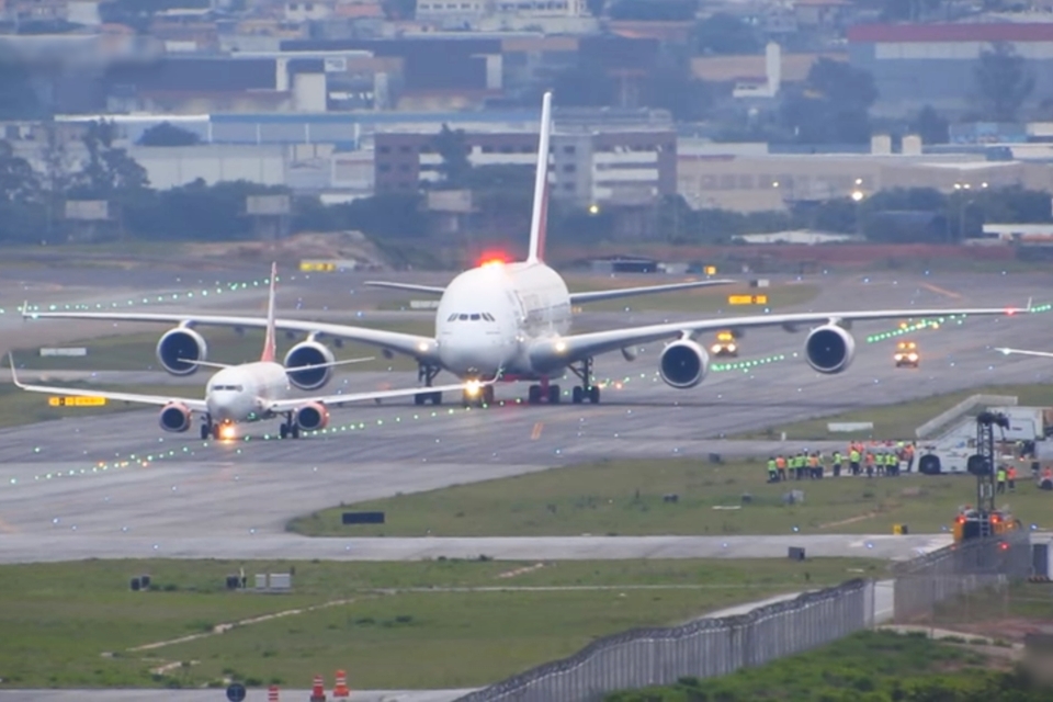maior avião comercial do