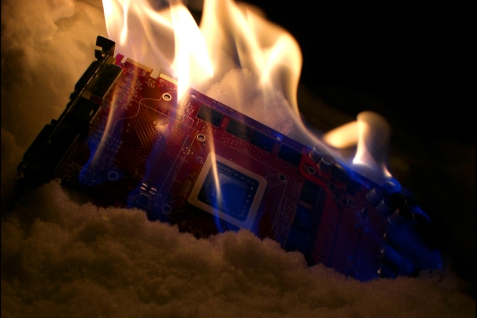 Imagem de: Cuidado: driver Crimson da AMD pode queimar sua GPU; saiba como resolver