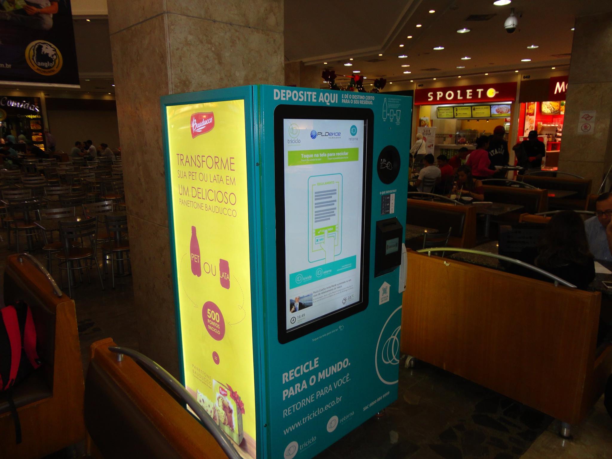 Retorna Machine: máquina troca garrafas e latinhas por descontos em compras